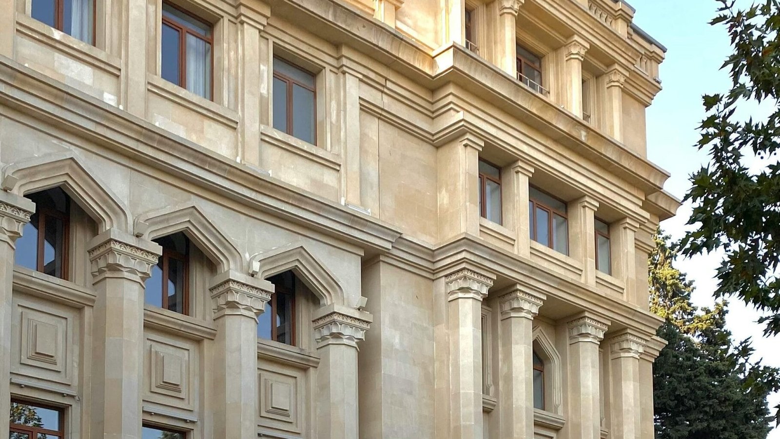 Azerbaijan evisa for Honduran traveler